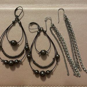 3/$30 - Two Pairs Silver/Gray Earrings